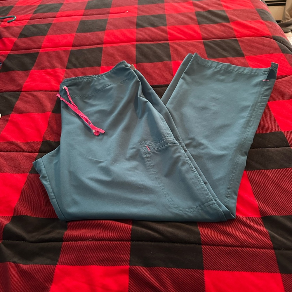 Women's Smitten Scrub Pants
